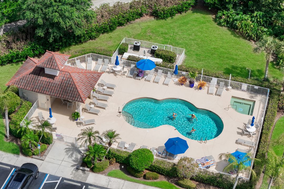 2760 Cypress Trace Cir #2528, Naples, FL 34119