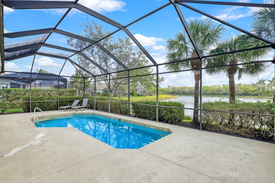 9956 St Moritz Dr, Miromar Lakes, FL 33913