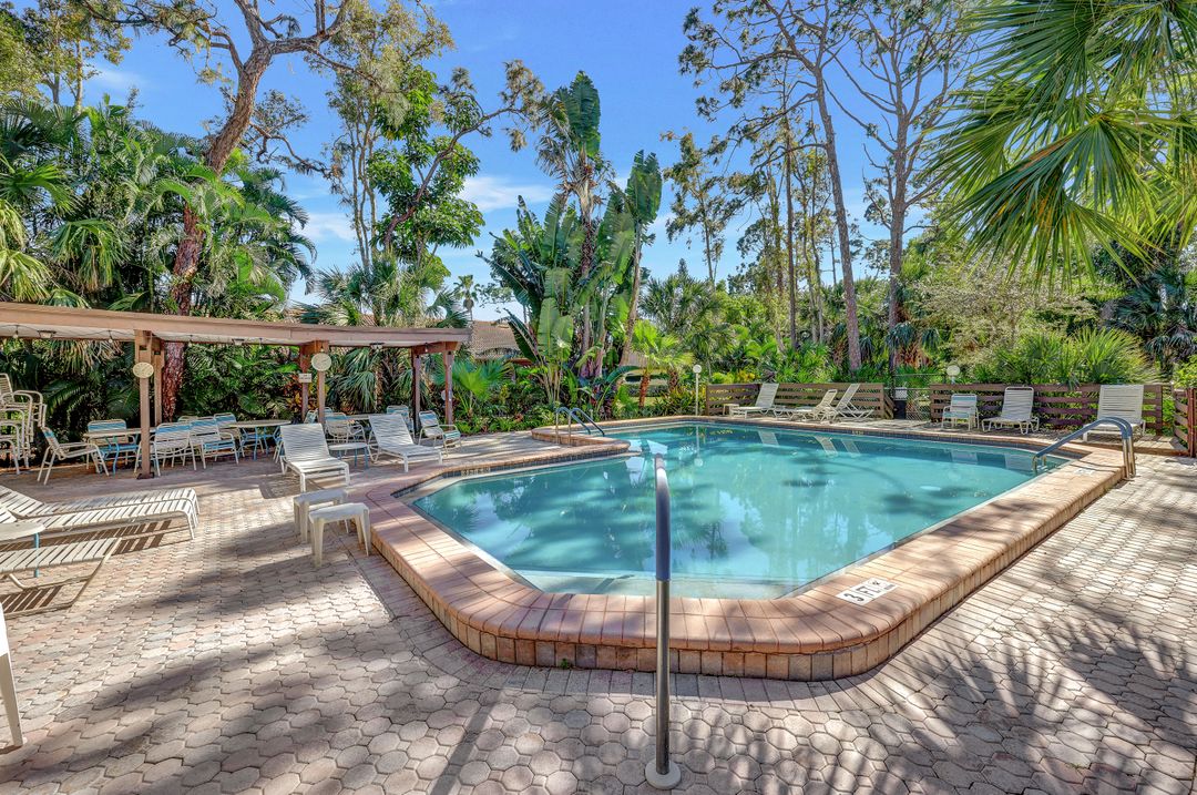 113 Pinebrook Dr, Fort Myers, FL 33907