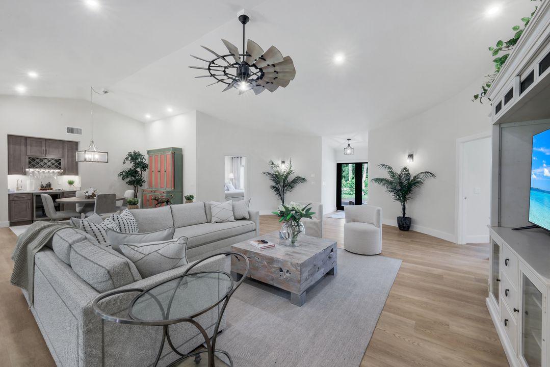 3000 70th St SW, Naples, FL 34105