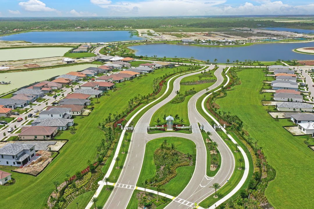 3995 Pegasus Wy, Naples, FL 34120