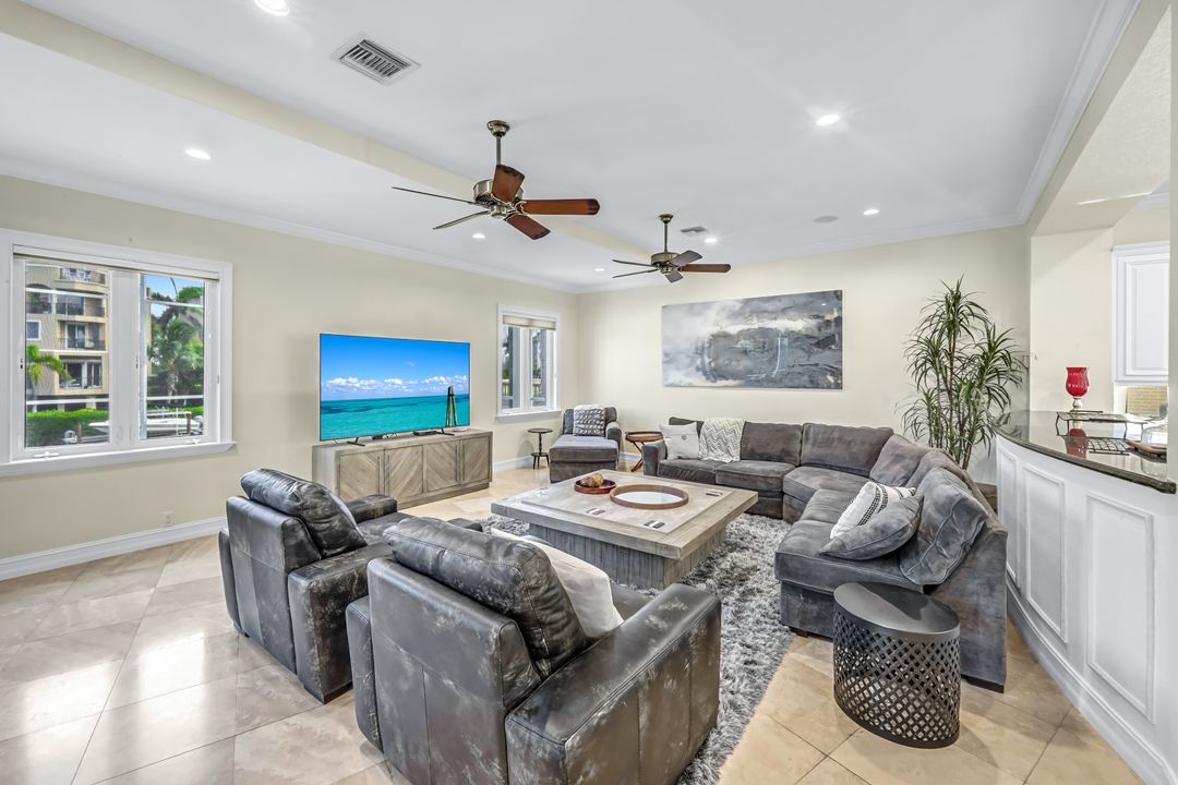 175 Topanga Dr, Bonita Springs, FL 34134