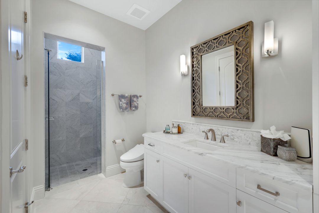 2558 Escada Ct, Naples, FL 34109