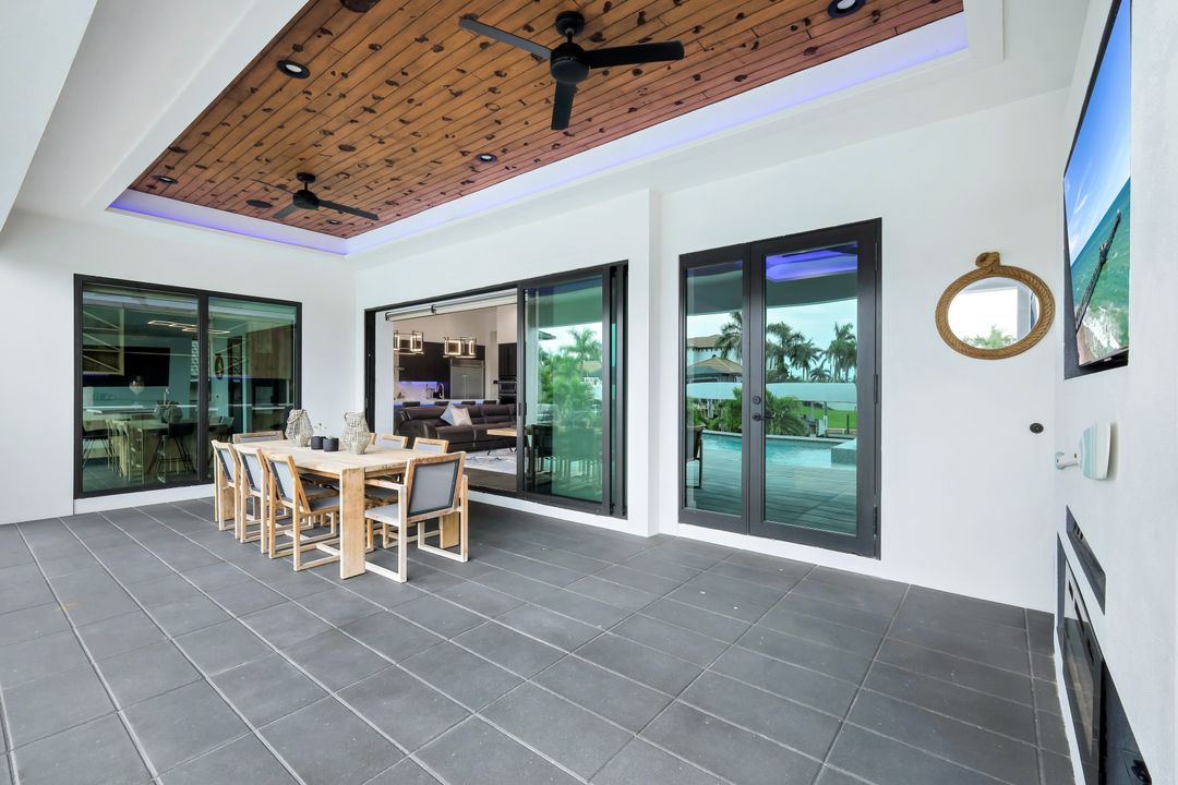 126 SW 57th St, Cape Coral, FL 33914