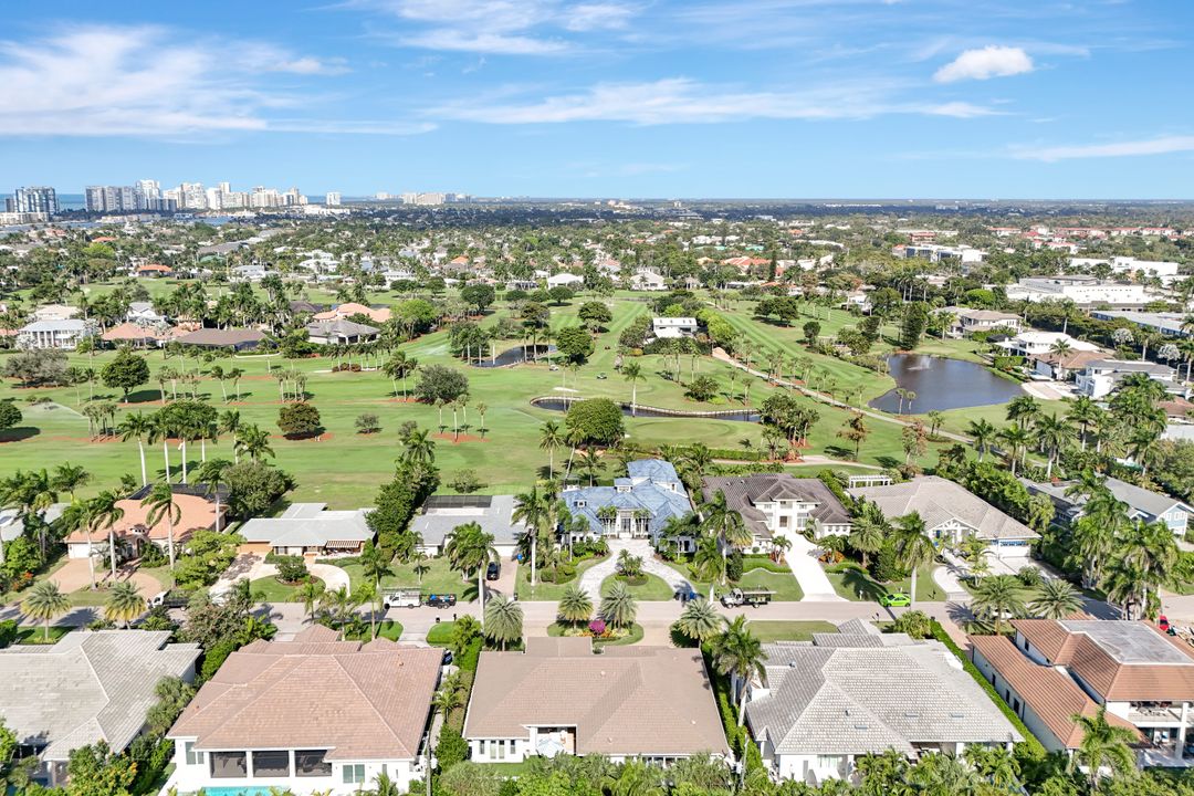 680 Wedge Dr, Naples, FL 34103