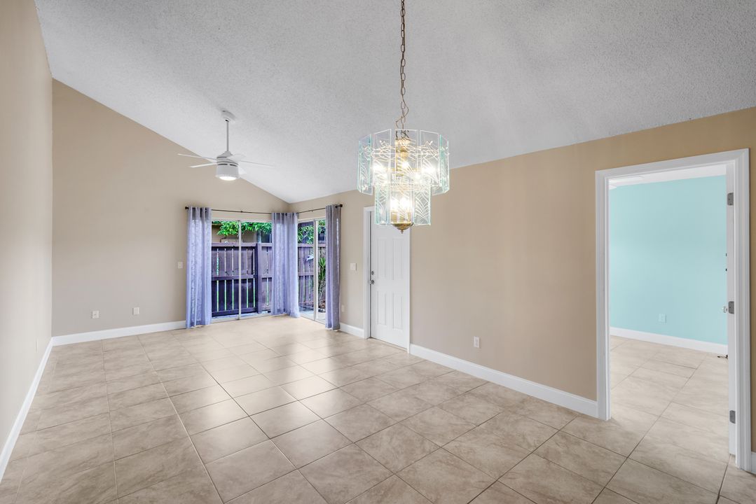 6346 Royal Woods Dr, Fort Myers, FL 33908