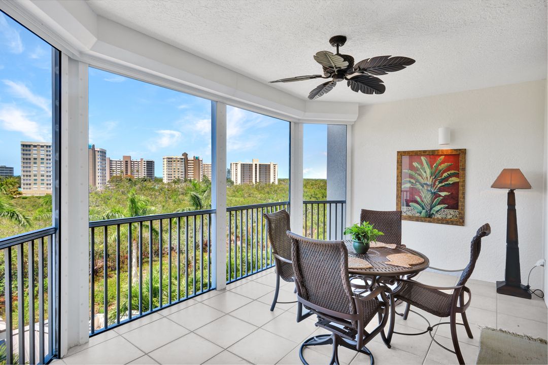 315 Dunes Blvd #404, Naples, FL 34110