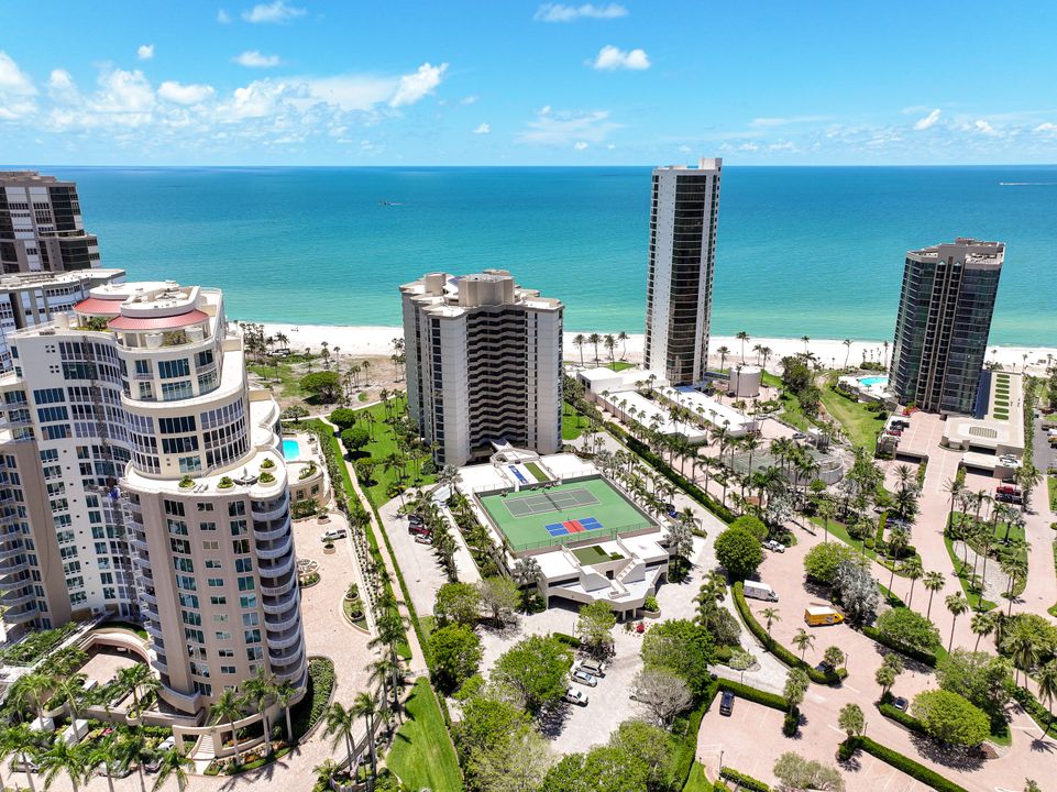4551 Gulf Shore Blvd N #1003, Naples, FL 34103
