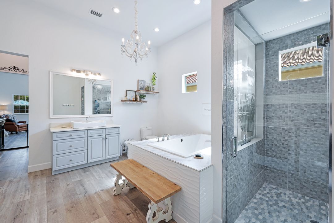 5203 Raintree Ln, Naples, FL 34113
