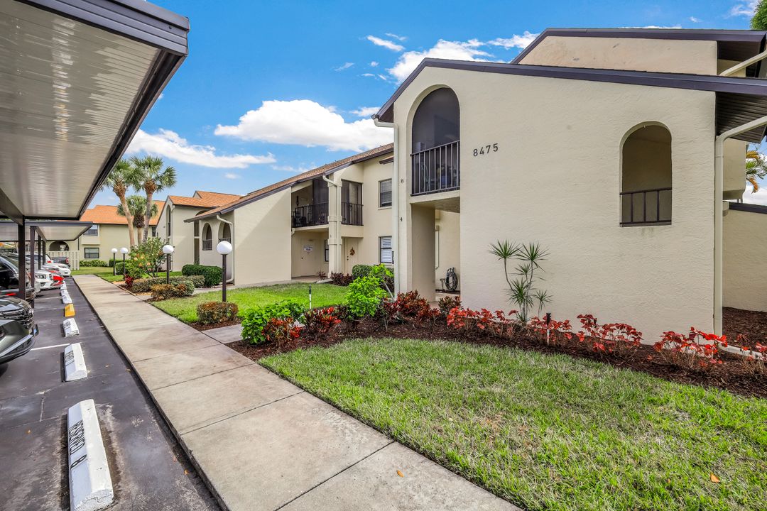8475 Charter Club Cir #8, Fort Myers, FL 33919