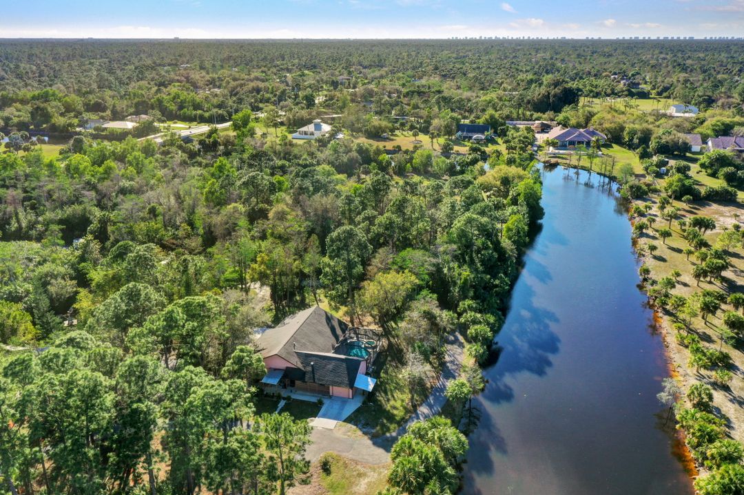 825 23rd St SW, Naples, FL 34117