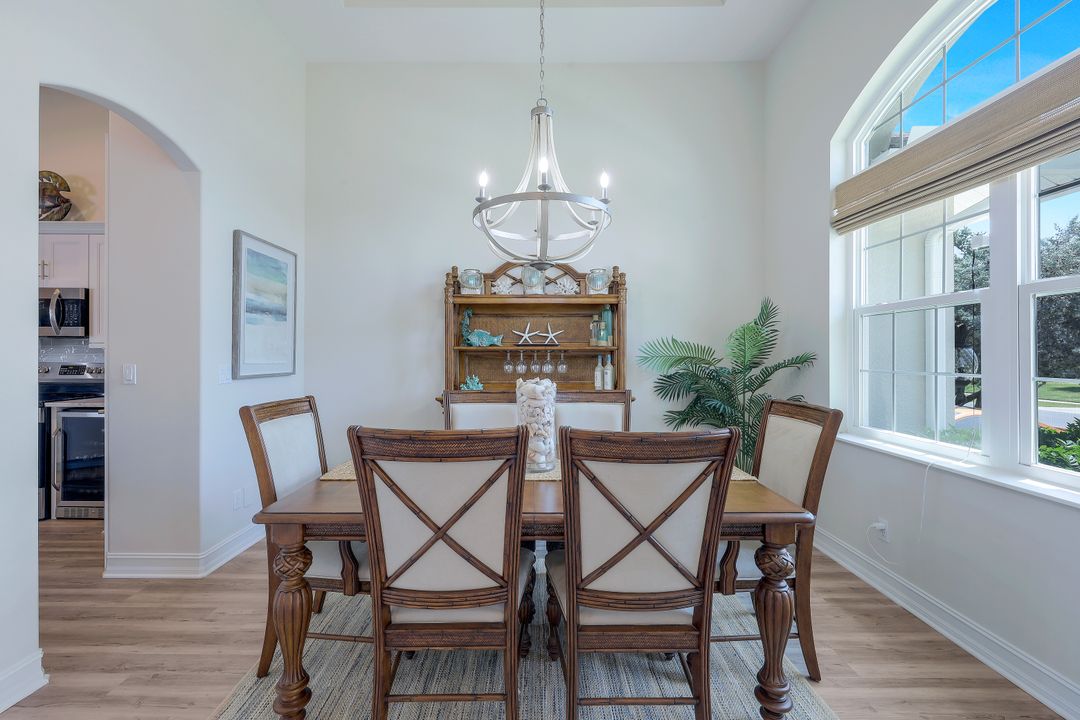 910 Montego Ct, Marco Island, FL 34145