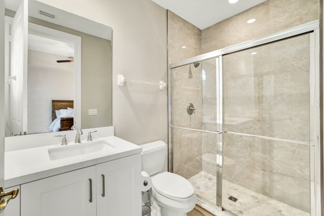 9234 Tesoro Ln #101, Naples, FL 34114