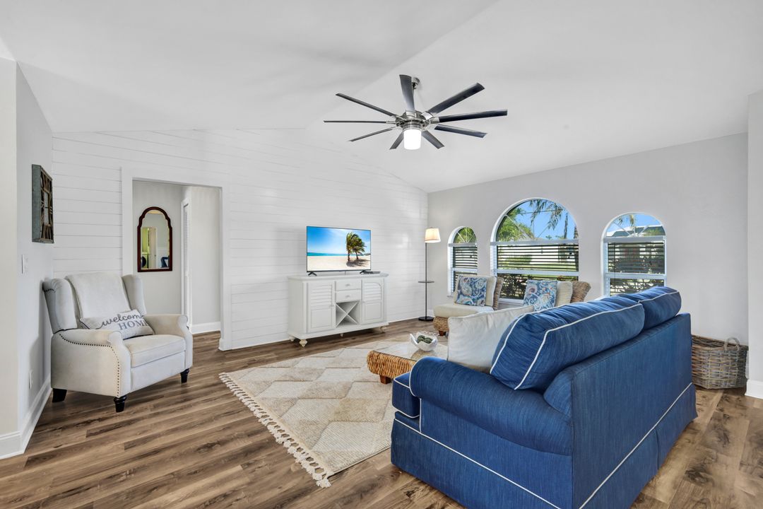 2720 SW 32nd St, Cape Coral, FL 33914