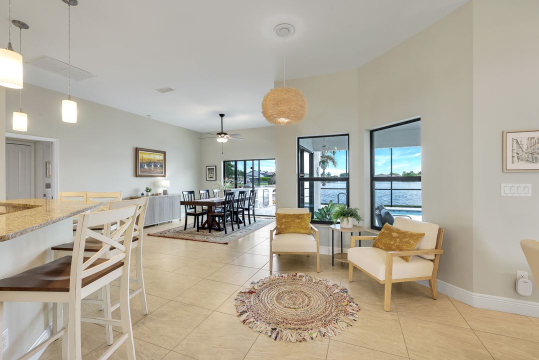 401 NE 19th Pl, Cape Coral, FL 33909