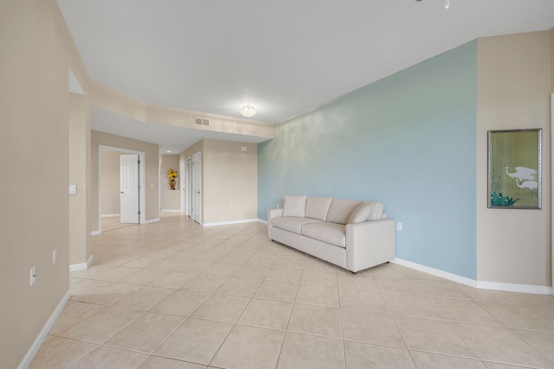9261 Palmetto Ridge Dr #102, Bonita Springs, FL 34135