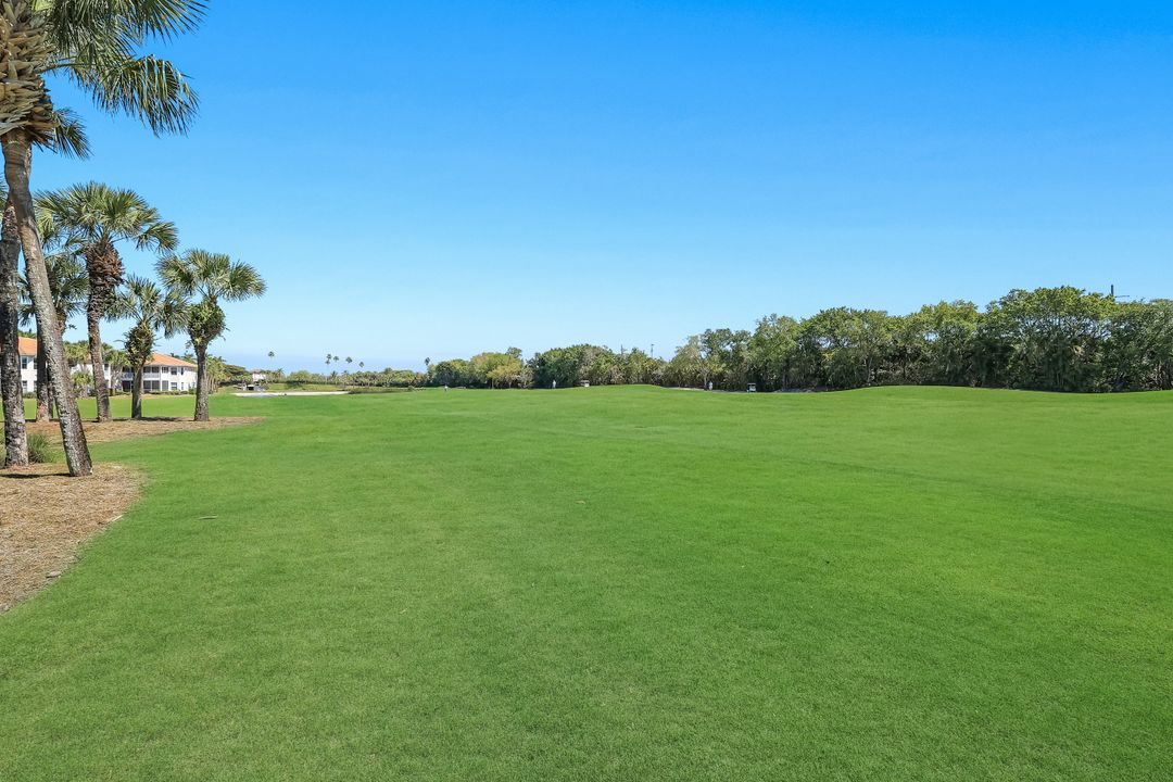 4780 Shinnecock Hills Ct #102, Naples, FL 34112