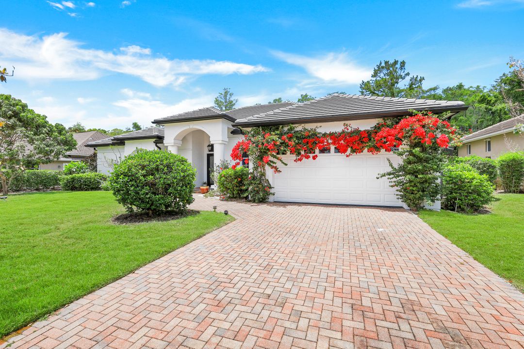 6689 Mill Run Rd, Naples, FL 34109