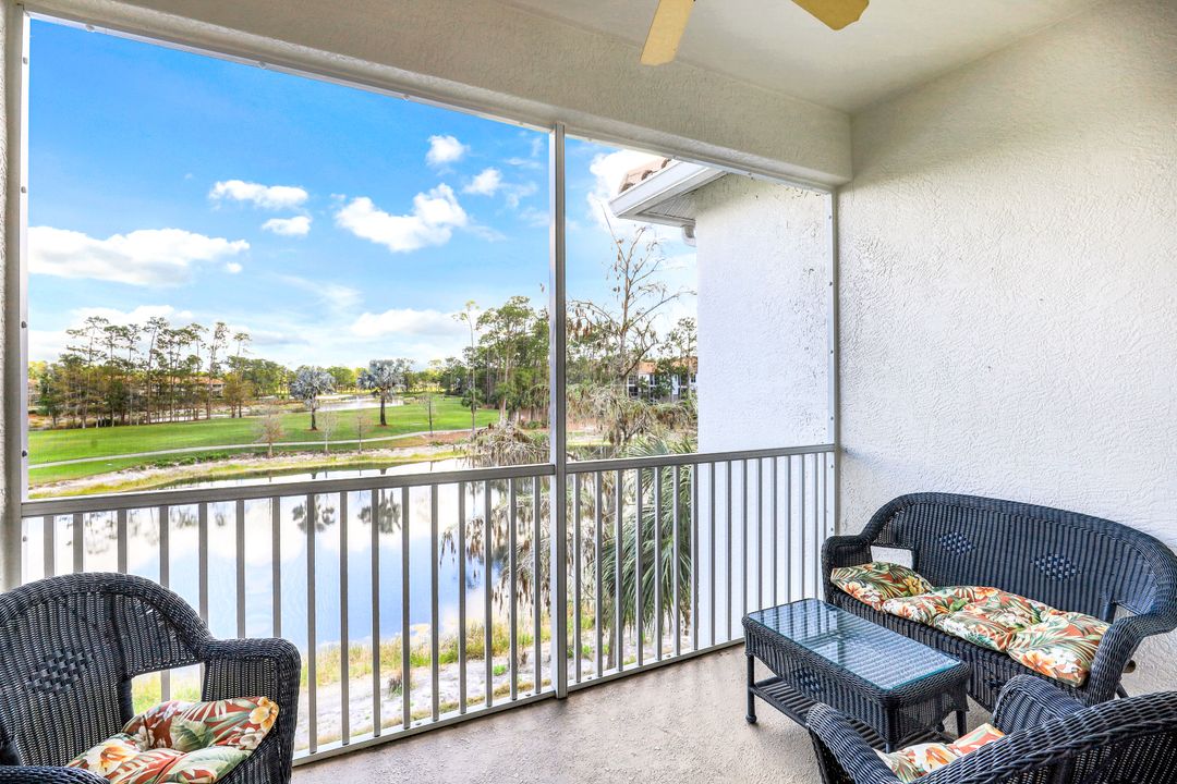 8247 Parkstone Pl #306, Naples, FL 34120