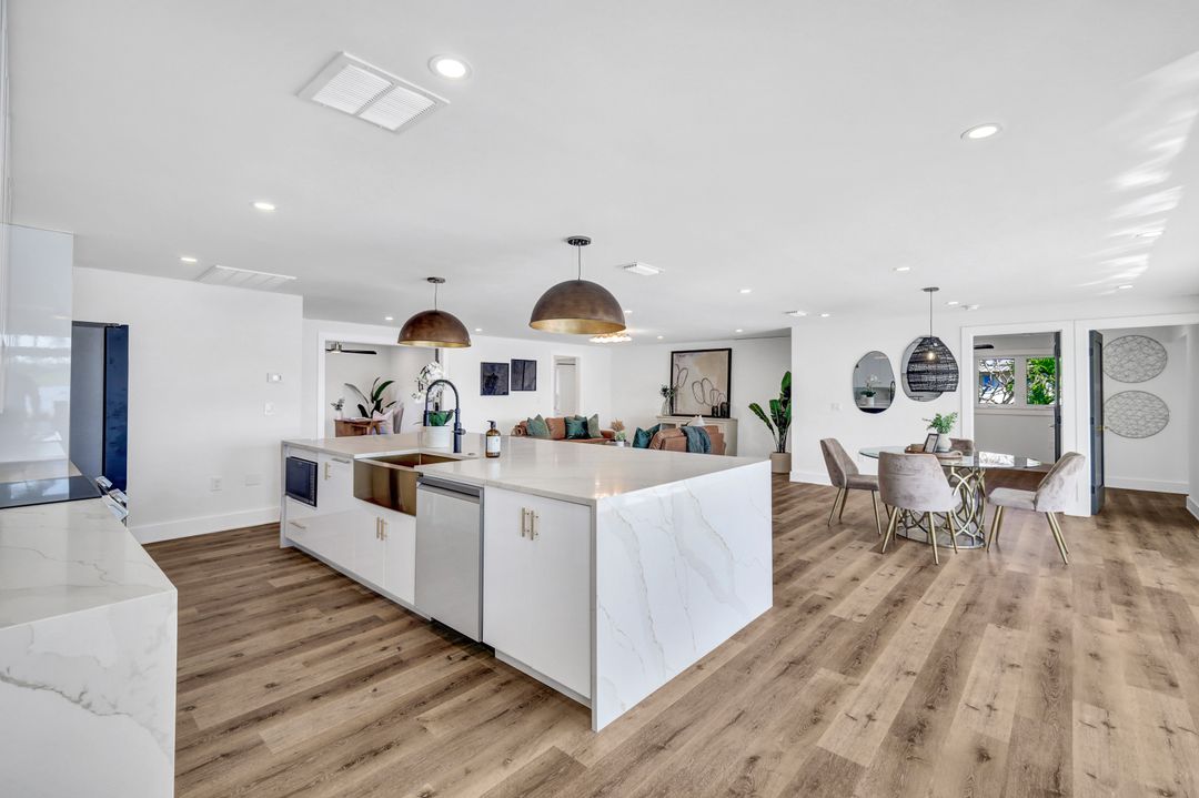 1475 Sand Castle Rd, Sanibel, FL 33957