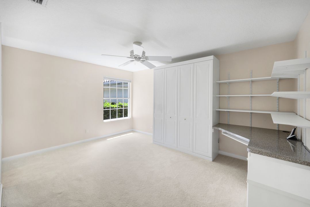 3093 Futuna Ln, Naples, FL 34119