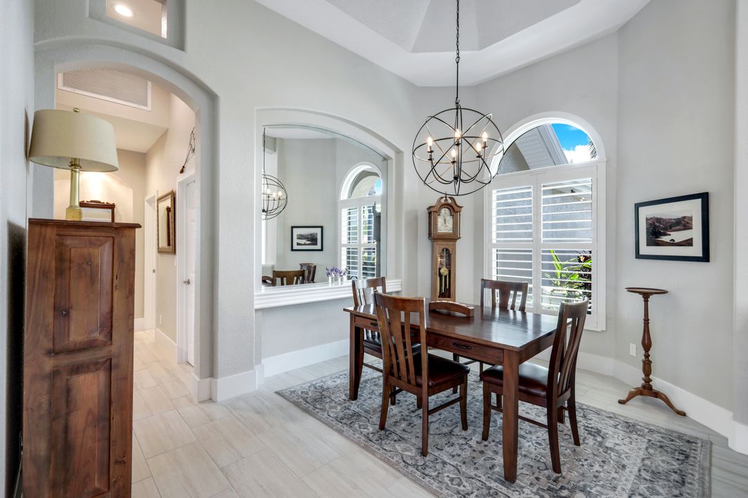 5606 Merlyn Ln, Cape Coral, FL 33914