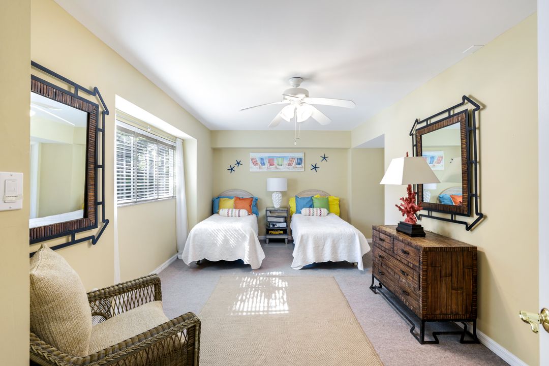 360 Gumbo Limbo Ln, Marco Island, FL 34145