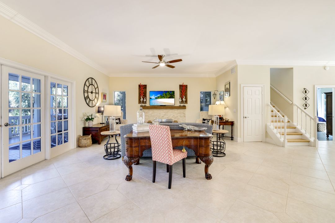 360 Gumbo Limbo Ln, Marco Island, FL 34145