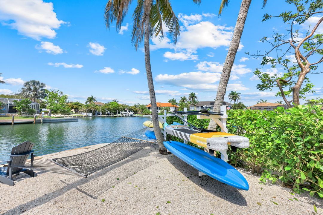 544 Seagrape Dr, Marco Island, FL 34145
