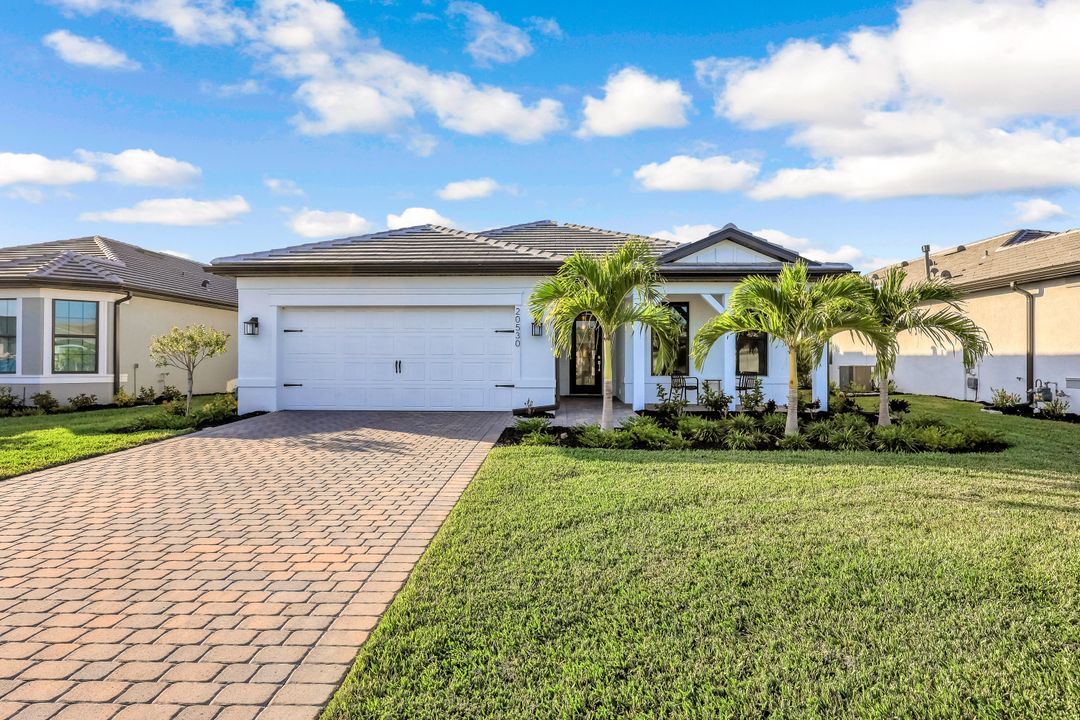 20530 Pebble Gln Dr, Estero, FL 33928
