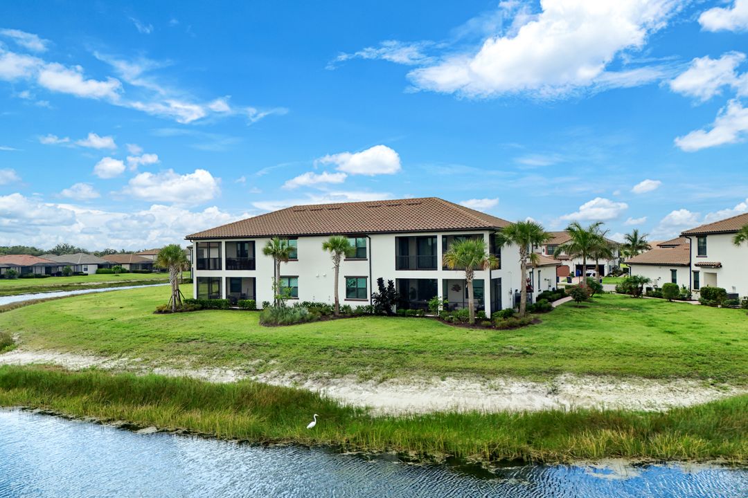 12003 Hawthorn Lake Dr  #101, Fort Myers, FL 33913