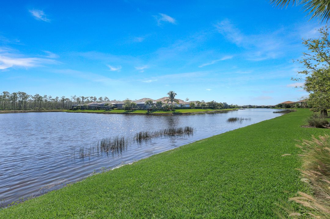 9641 Montelanico Loop #103, Naples, FL 34119