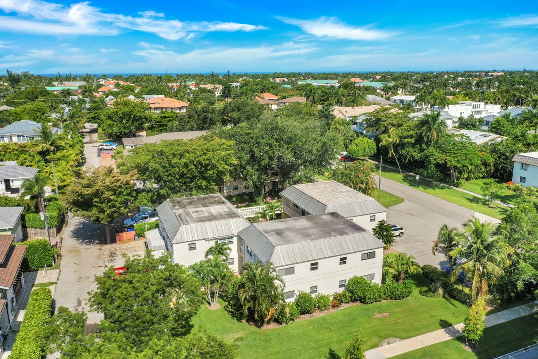 780 10th Ave S #5, Naples, FL 34102