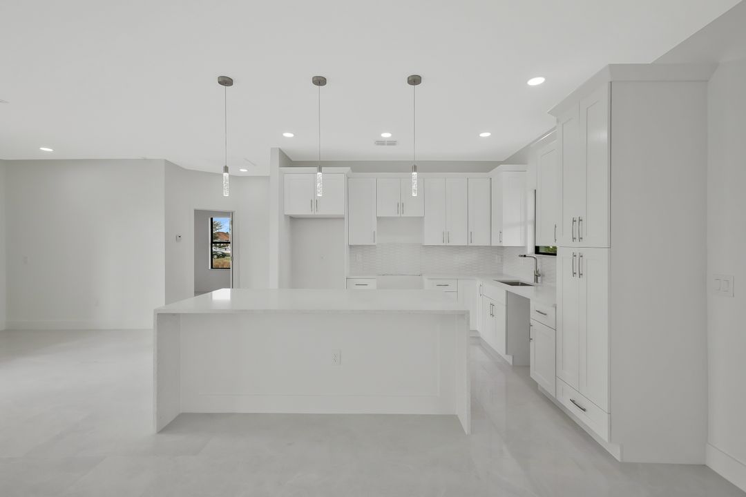 3800 24th St SW, Lehigh Acres, FL 33976