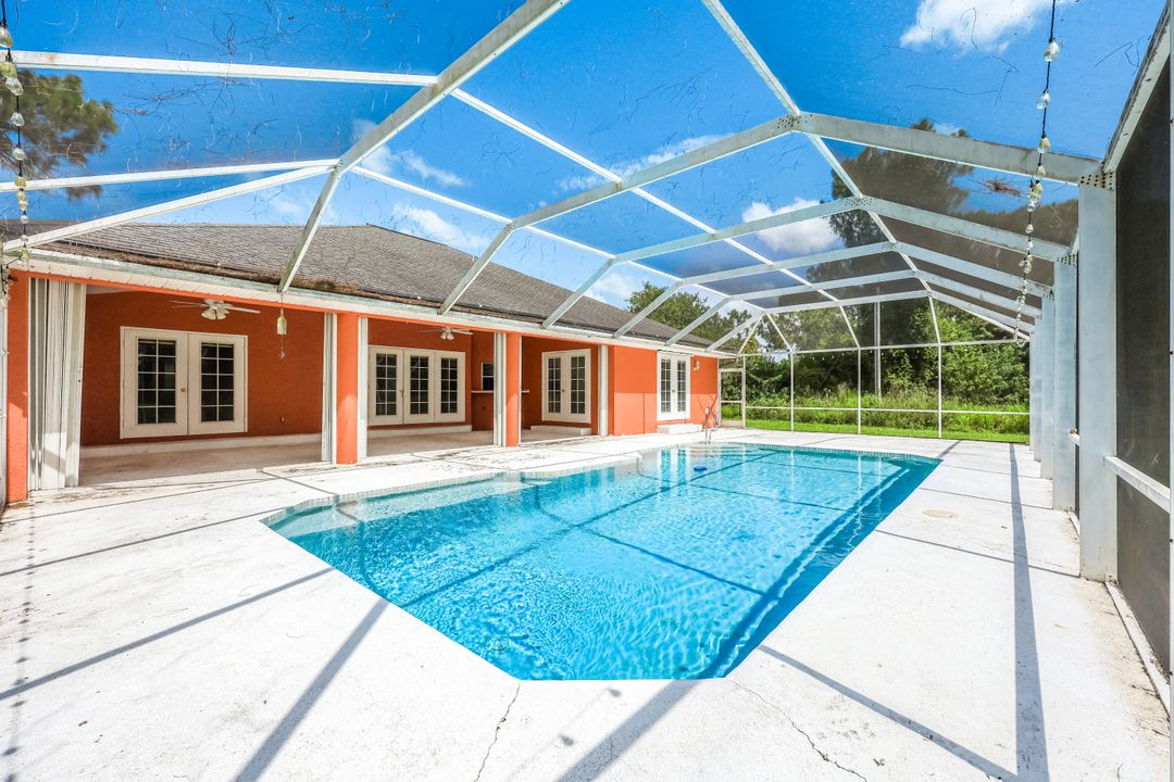 811 Jefferson Ave, Lehigh Acres, FL 33936