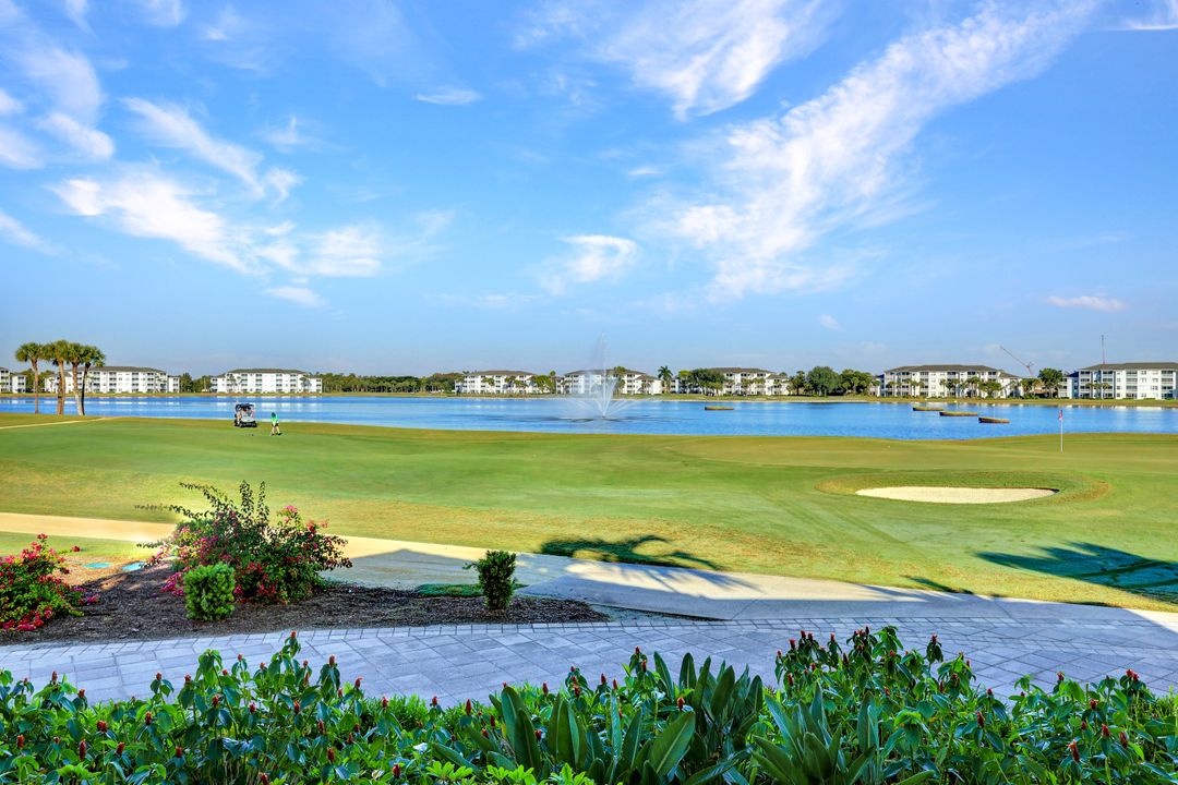 10420 Washingtonia Palm Way, Fort Myers, FL 33966