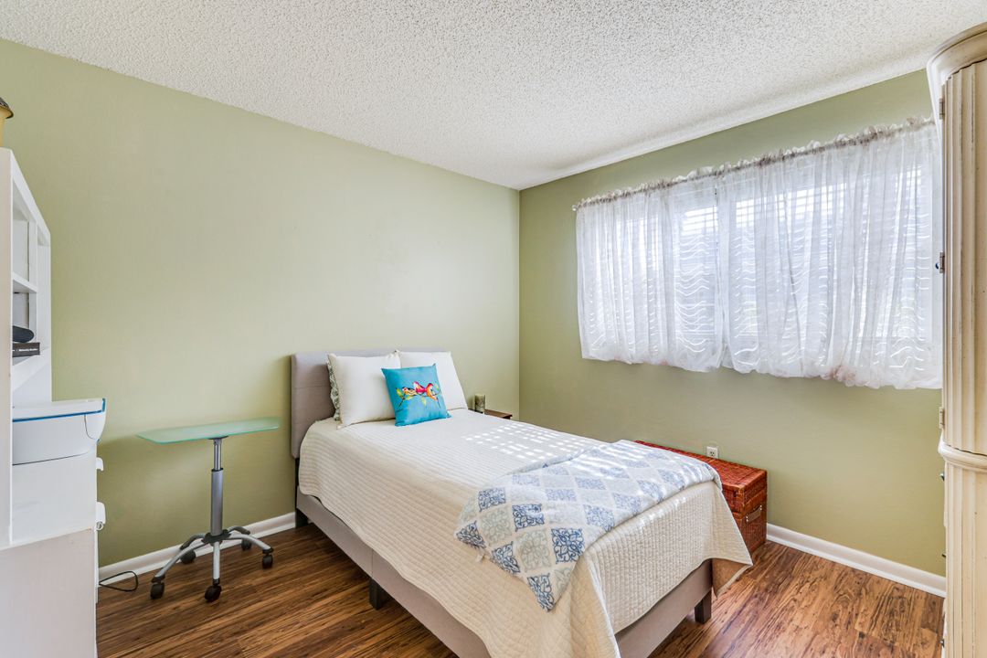 7079 Cedarhurst Dr, Fort Myers, FL 33919
