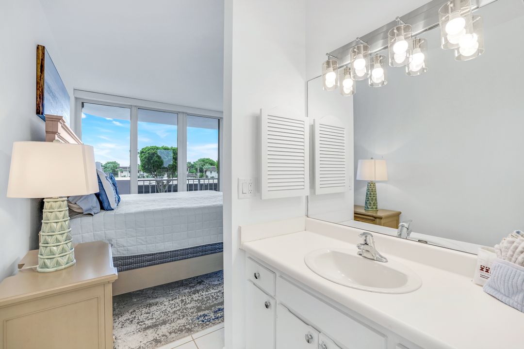 140 Seaview Ct #204S, Marco Island, FL 34145