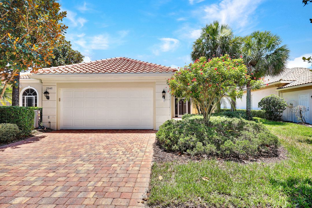 2941 Gilford Way, Naples, FL 34119