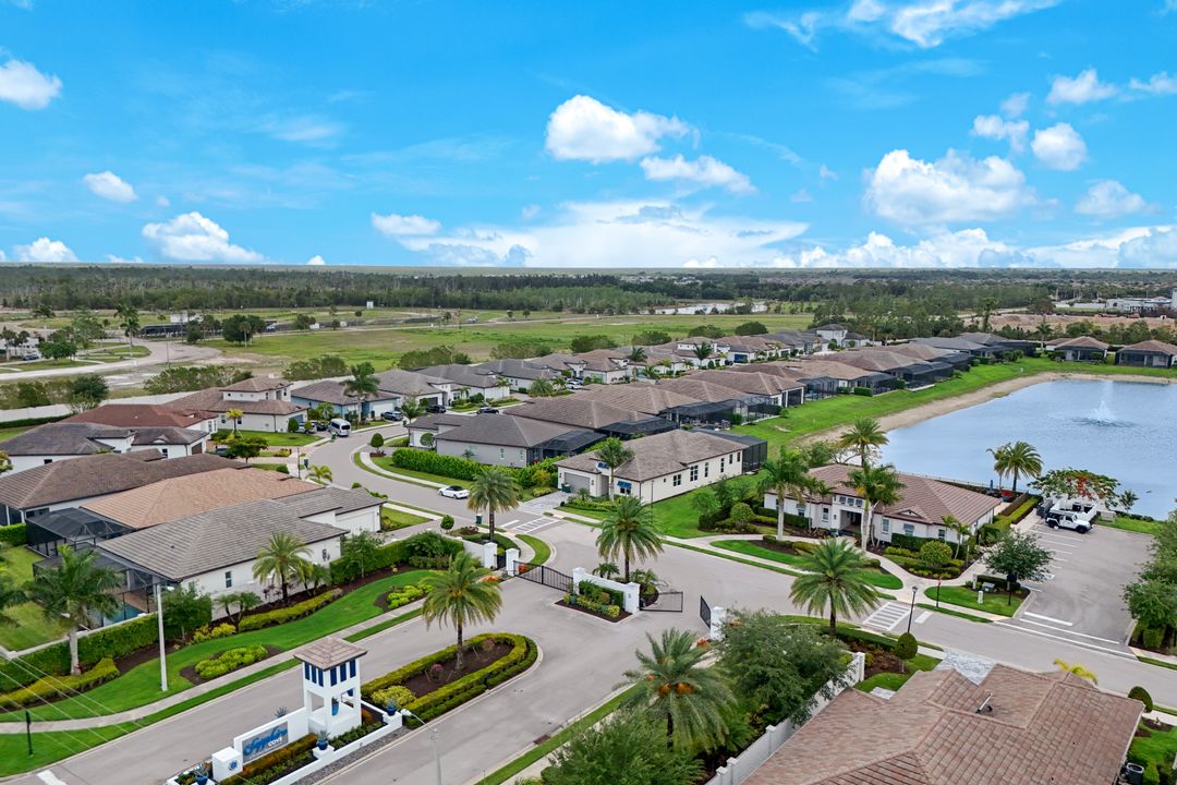 3697 Sapphire Cv Cir, Naples, FL 34114