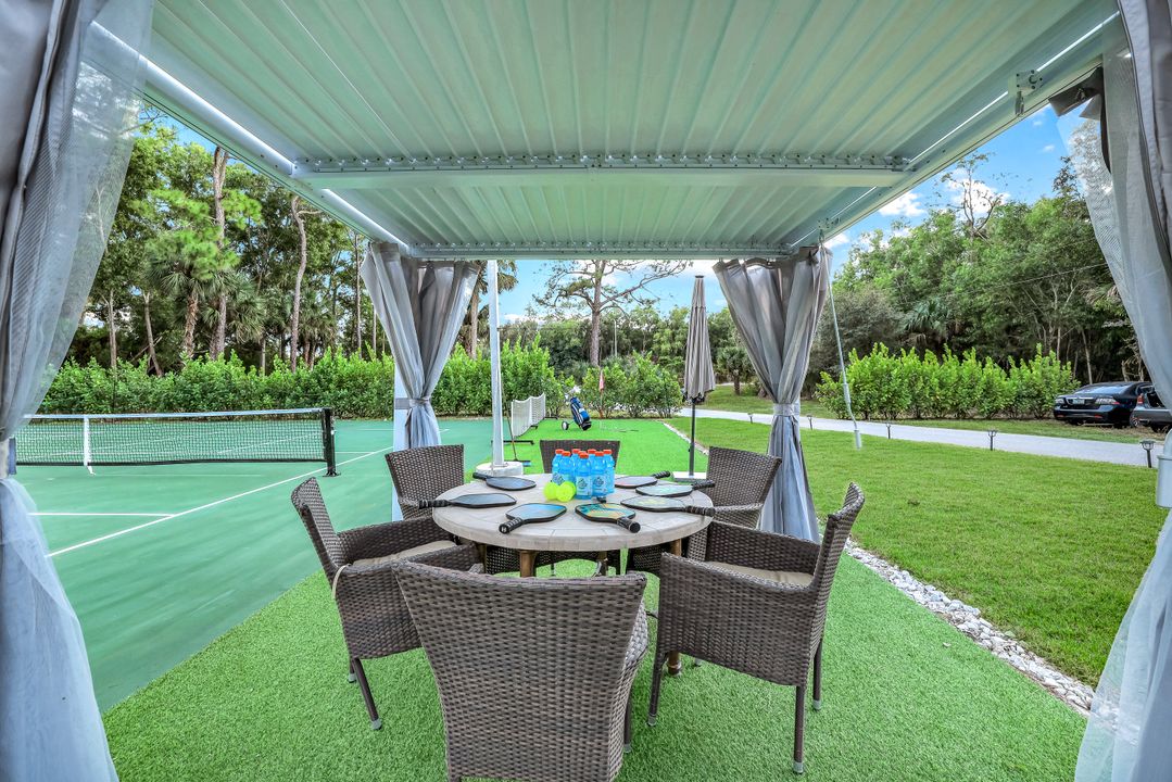 6641 Golden Gate Pkwy, Naples, FL 34105