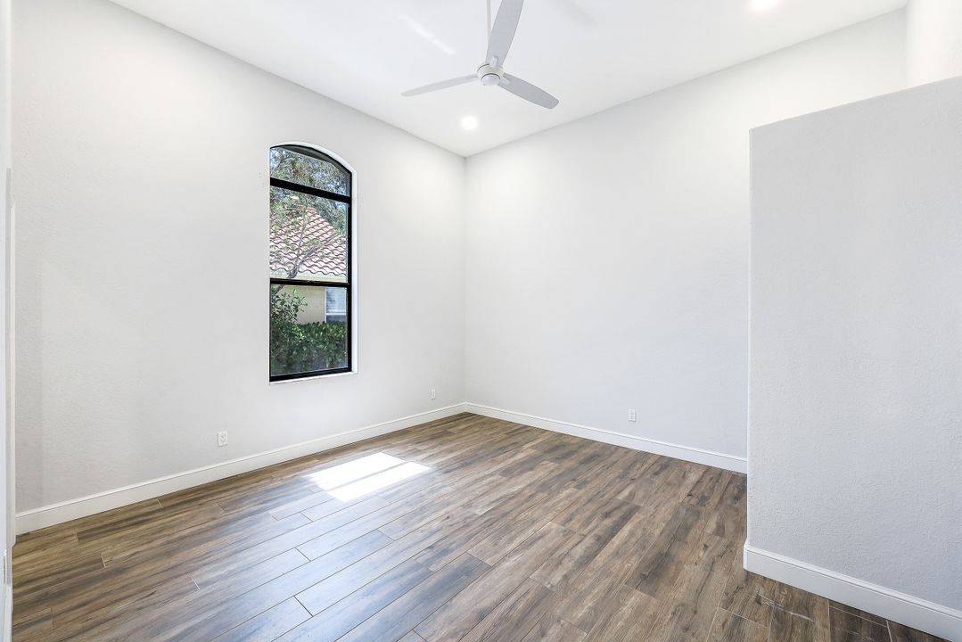 3440 Lakemont Dr, Bonita Springs, FL 34134