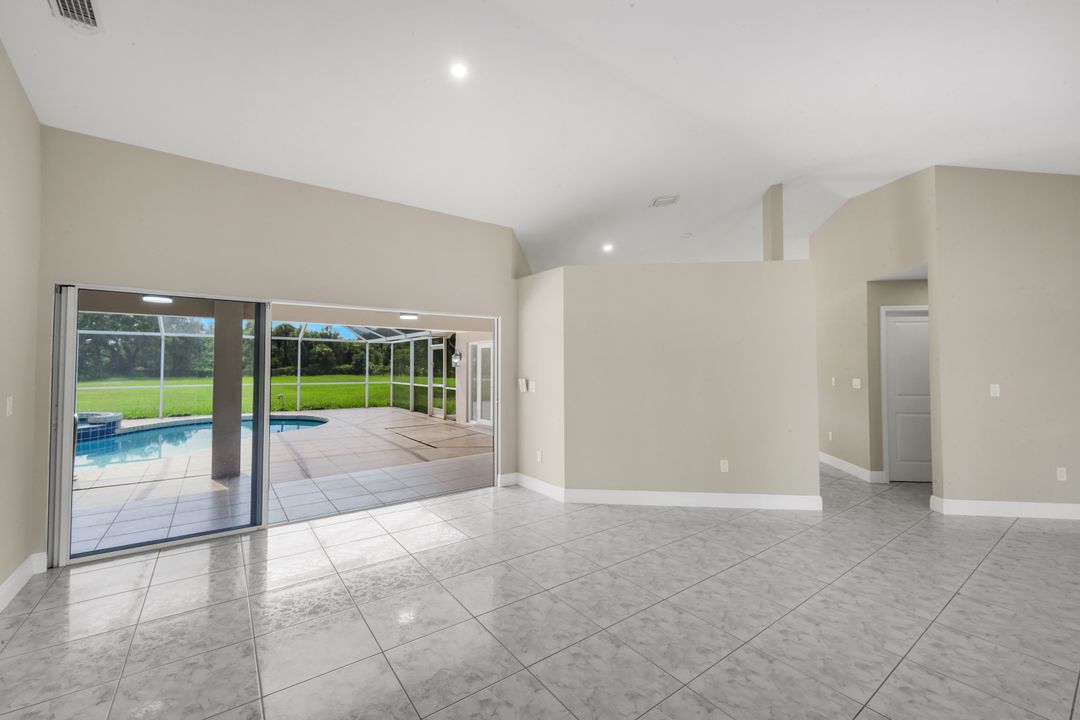 1795 Desoto Blvd S, Naples, FL 34117