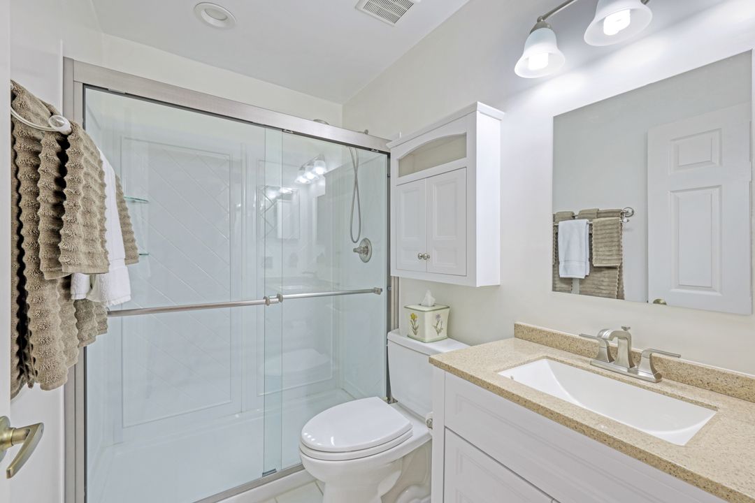 648 Mardel Ct #704, Naples, FL 34104