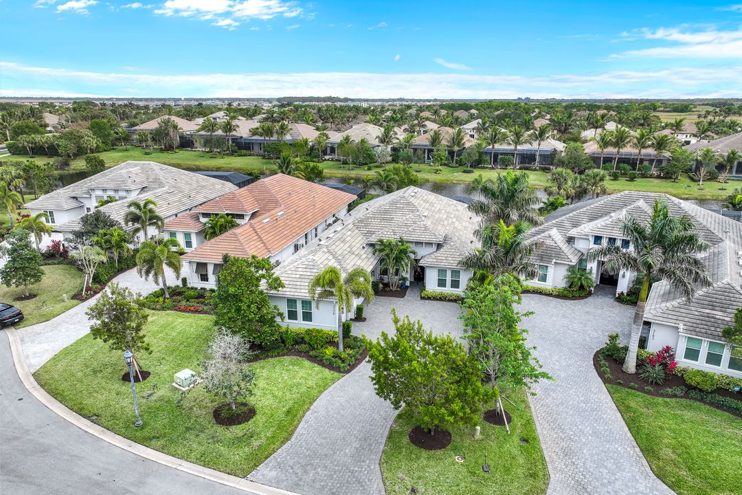 3178 Cotuit Ln, Naples, FL 34114