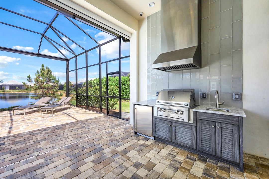 6215 Union Island Wy, Naples, FL 34113