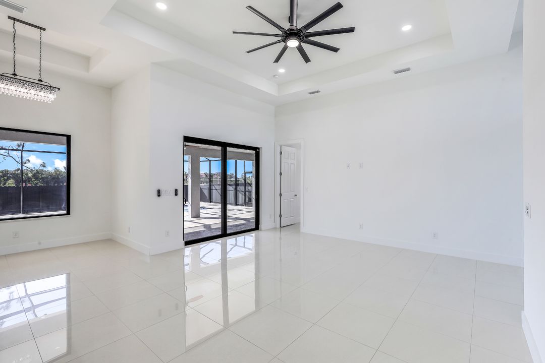 420 SW 31st Pl, Cape Coral, FL 33991