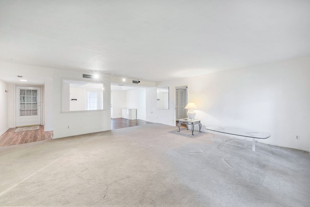 197 Albi Rd #2, Naples, FL 34112