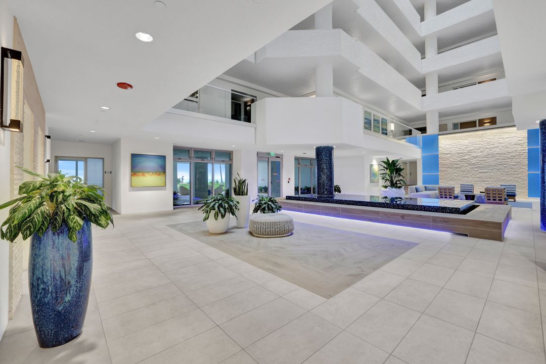 4051 Gulf Shore Blvd N #700, Naples, FL 34103