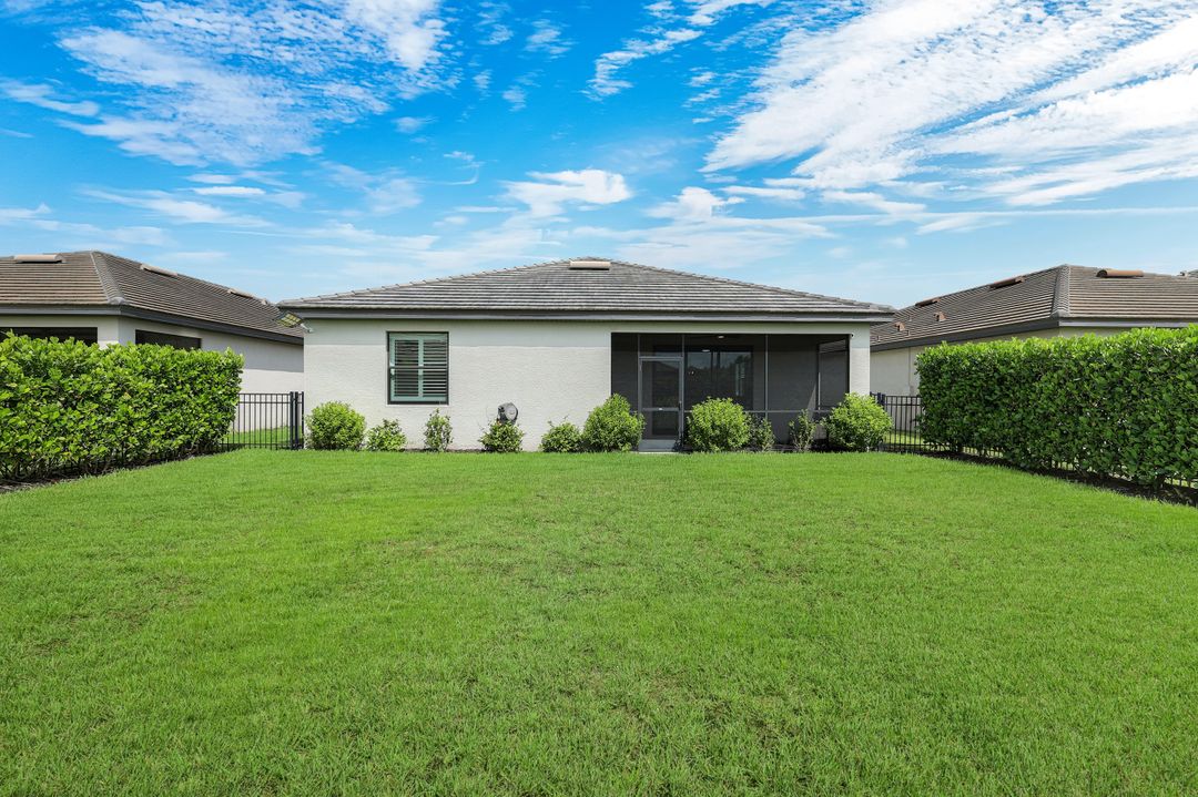 11491 Timber Creek Dr, Fort Myers, FL 33913